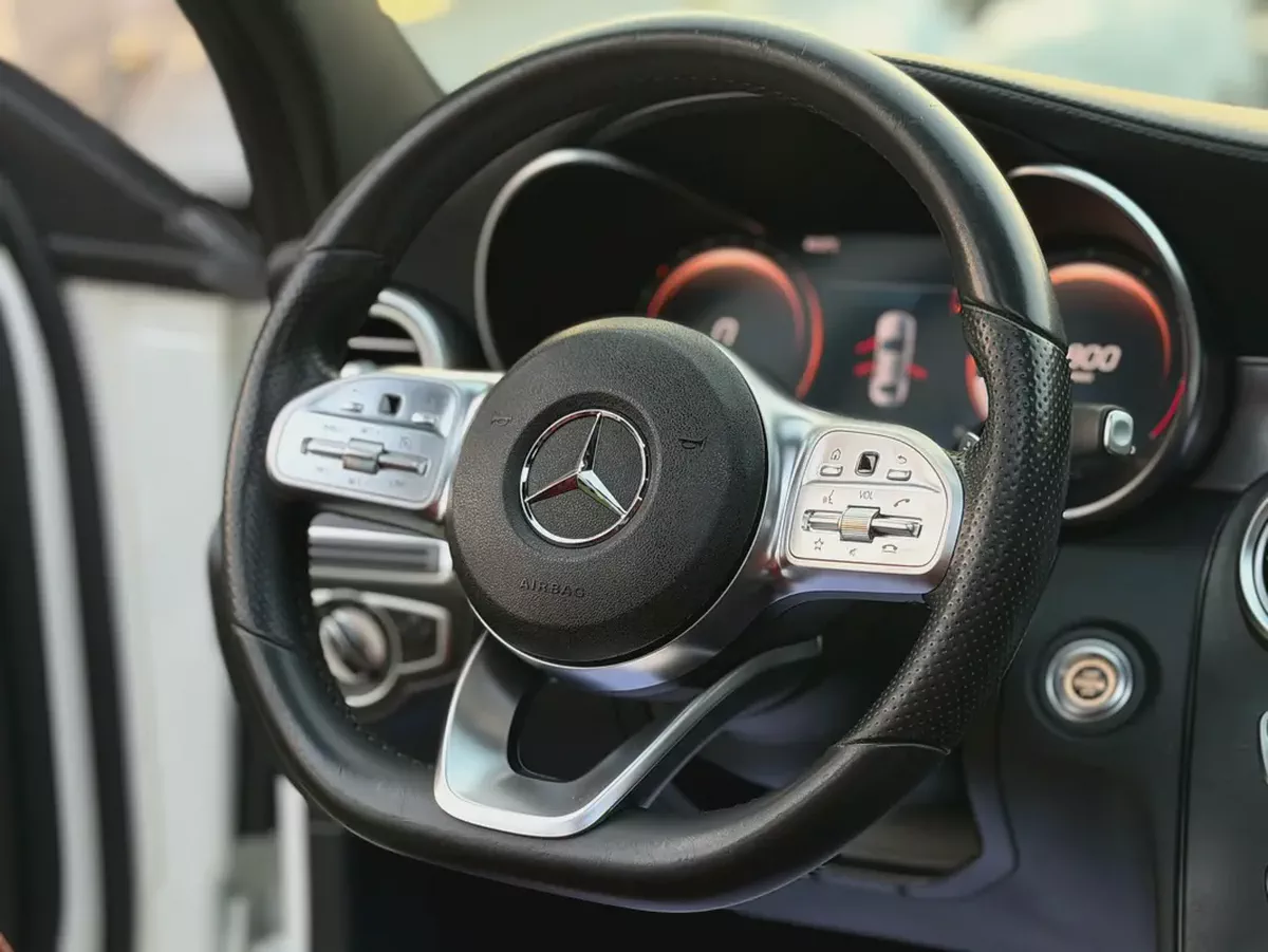 Mercedes-Benz C-Class C200 2019 GCC Specs In Excellent Condition-13-13