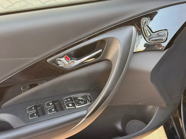 2012 Hyundai Grandeur Premium - Korean Specs