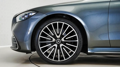 Mercedes-Benz S-Class S 500-3