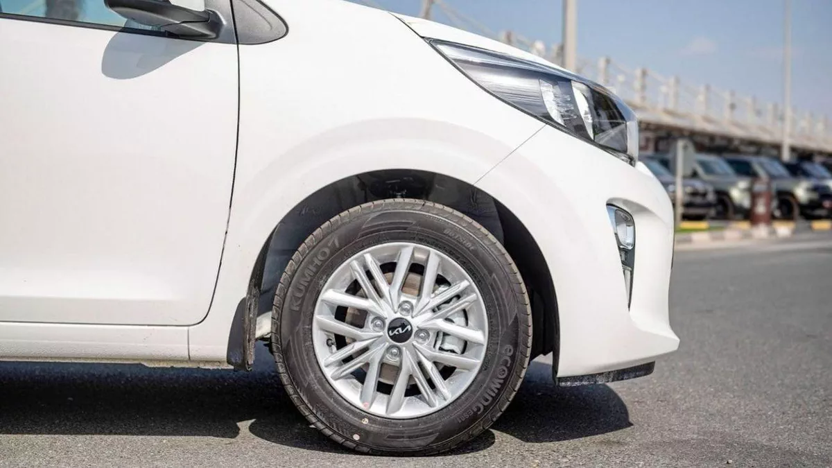 Kia Picanto LX 1.2P AT MY2023 – WHITE-9-0