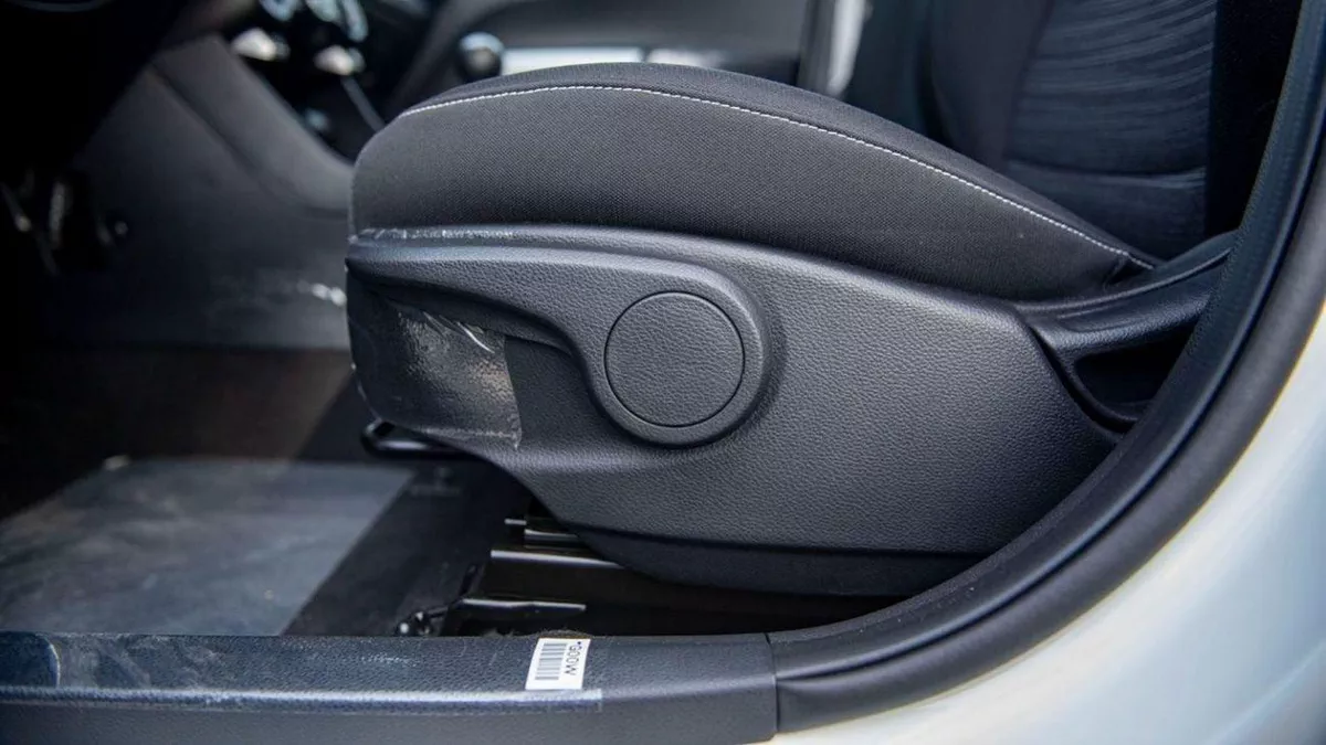 Kia Picanto LX 1.2P AT MY2023 – WHITE-15-0