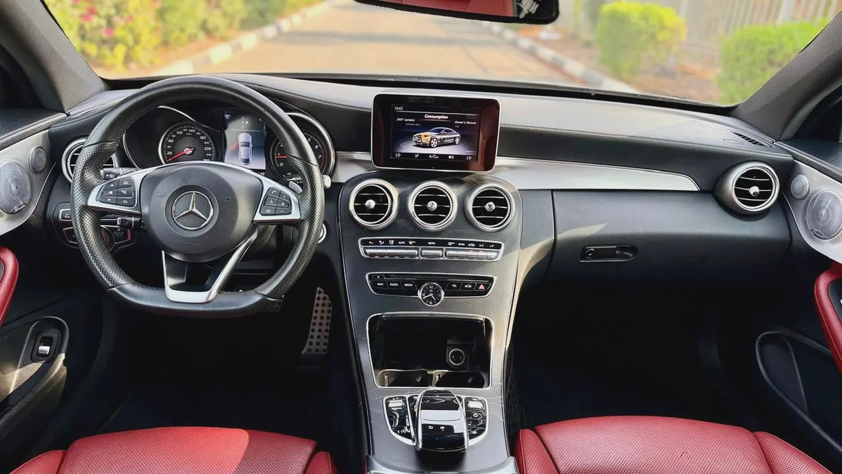 2018 Mercedes-Benz C300 Coupé | G.C.C | Original Paint | Full Options