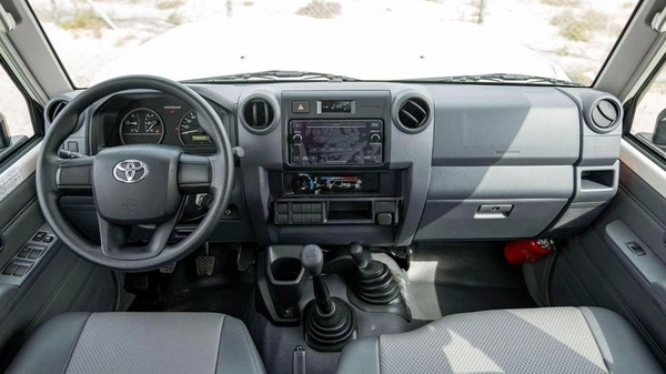Toyota Land Cruiser Pick Up Toyota Land Cruiser Pick-up DC 4.2L Diesel  MT 2024