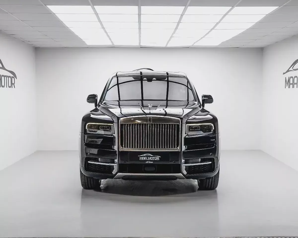 Rolls-Royce Cullinan 2019 Standard GCC Specs-1-1