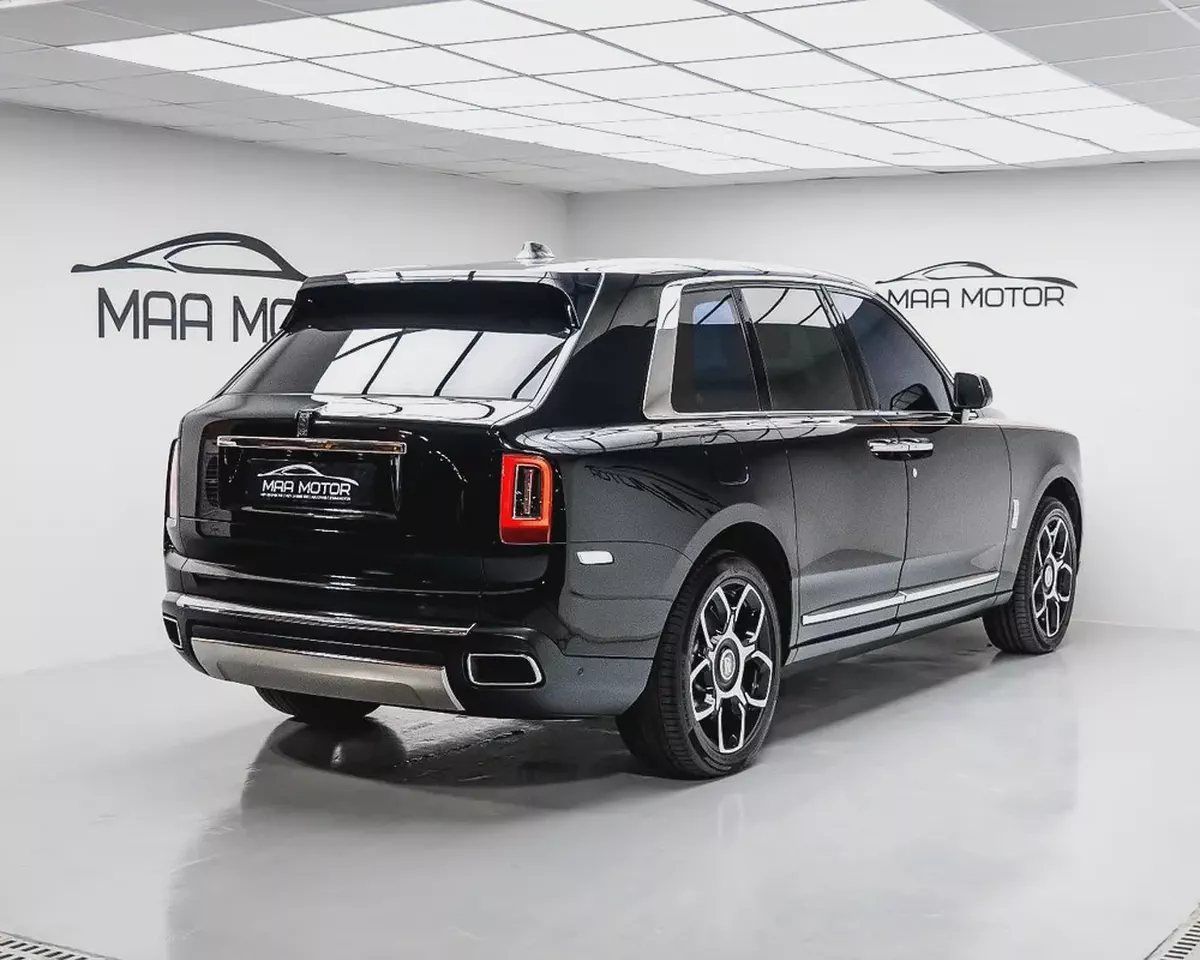 Rolls-Royce Cullinan 2019 Standard GCC Specs-3-3