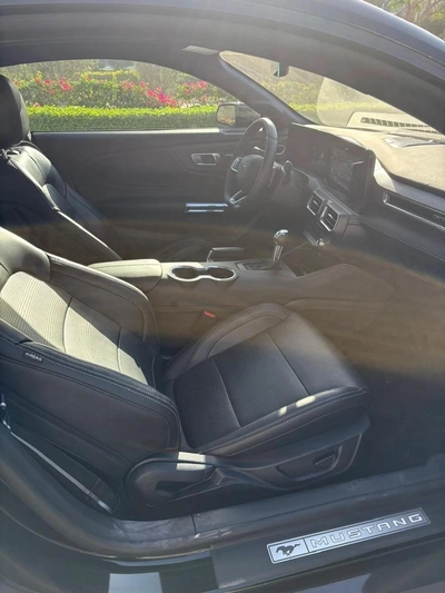 Ford Mustang EcoBoost Premium 2.3L Coupe A/T-8