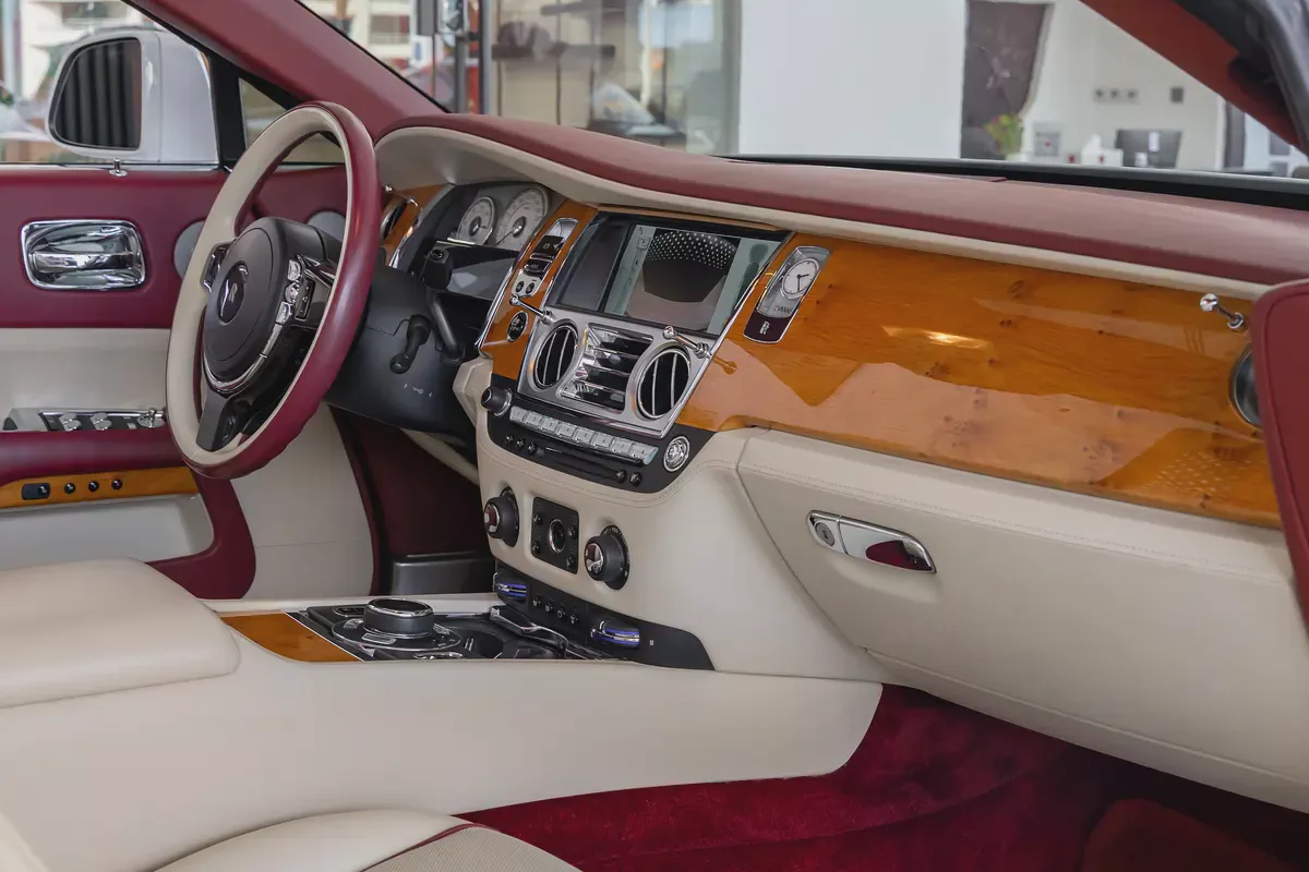 Rolls-Royce Dawn  | Fully Loaded | GCC Specs | Mint Condition | WARRANTY THROUGH PITSTOP 360 AGMC-18-18