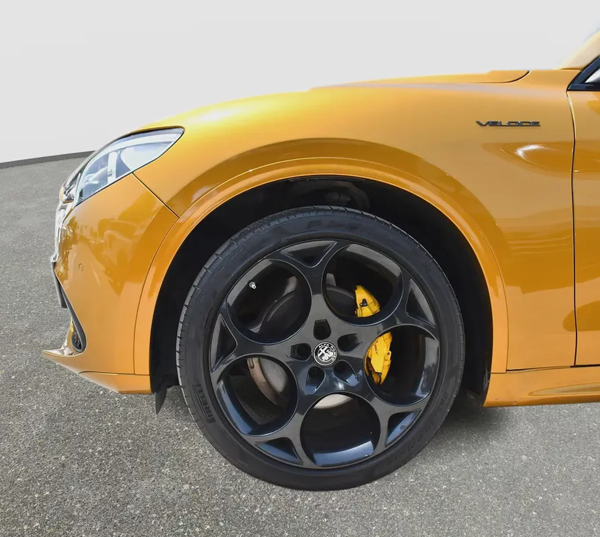 Special Offer ⚡ | 18-30 Sep | Free insurance | Finance from 0.99% | Gargash Warranty and Service-4-4