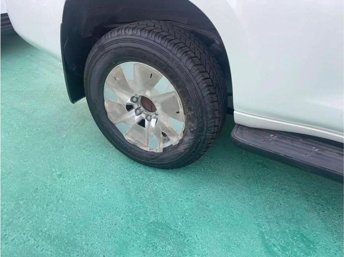 Toyota Prado 2023 TOYOTA PRADO 2.7L 4 CYLINDERS TXL PETROL ZERO KM-5-5