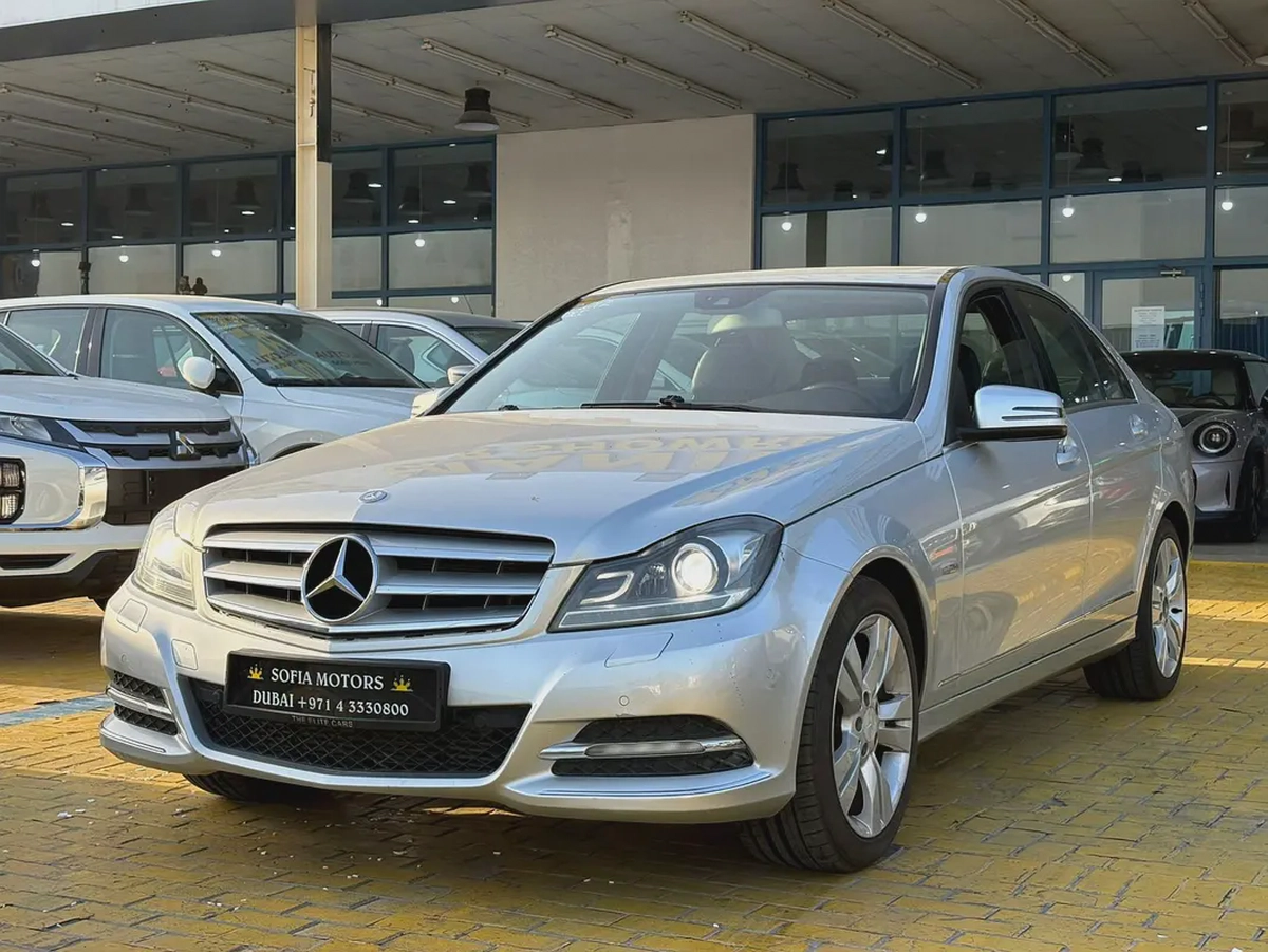 2012 Mercedes-Benz C-Class C200 GCC Specs - Excellent Condition-2-2