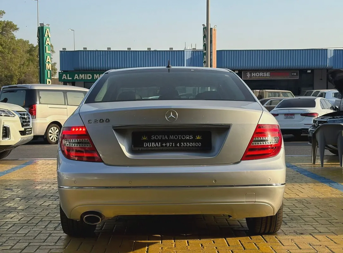 2012 Mercedes-Benz C-Class C200 GCC Specs - Excellent Condition-4-4
