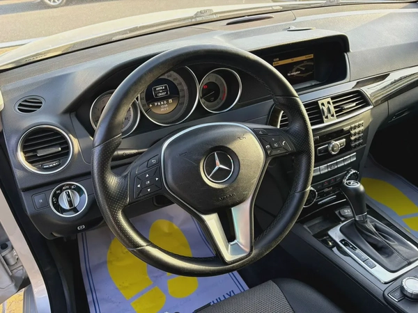 2012 Mercedes-Benz C-Class C200 GCC Specs - Excellent Condition