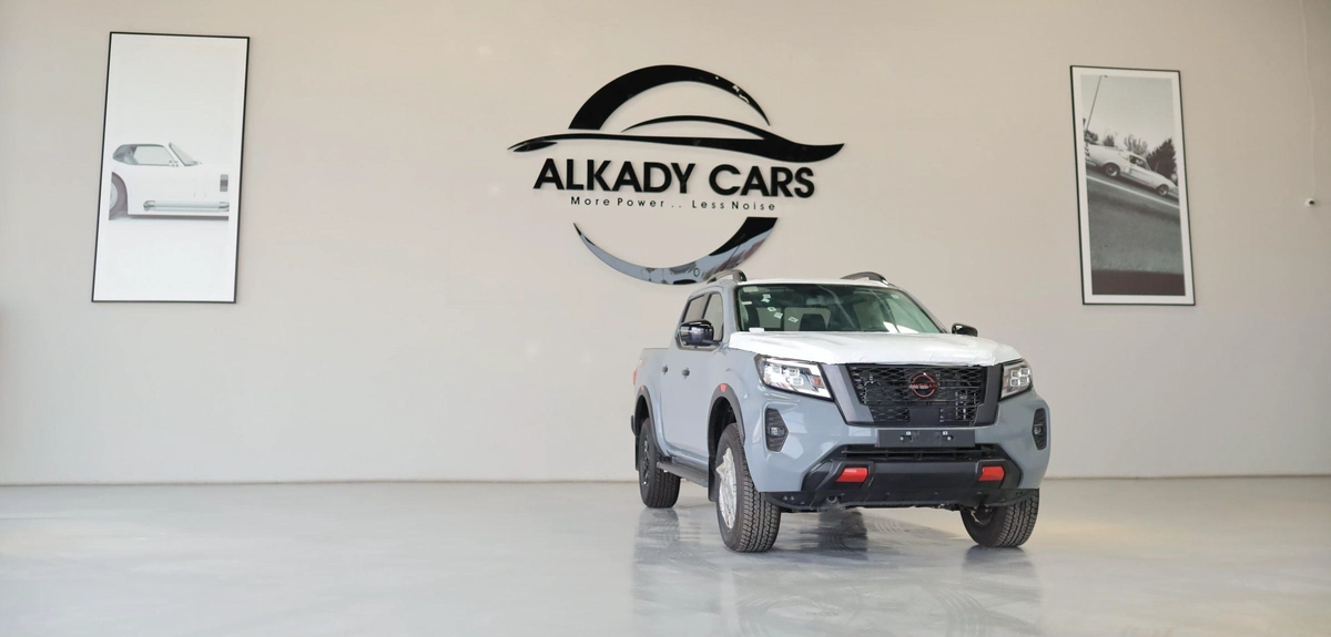 NISSAN NAVARA 2.5 DIESEL PRO4X 4X4 AT 2025-6-6