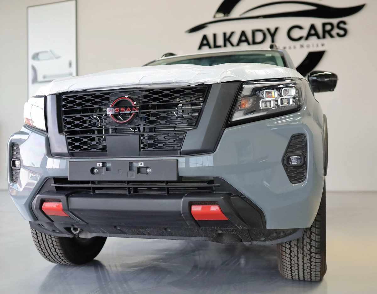 NISSAN NAVARA 2.5 DIESEL PRO4X 4X4 AT 2025-18-18