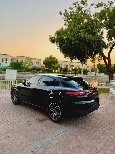 2021 Cayenne S Coupe, GCC Specs, perfect condition-4