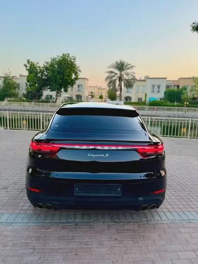 2021 Cayenne S Coupe, GCC Specs, perfect condition-8