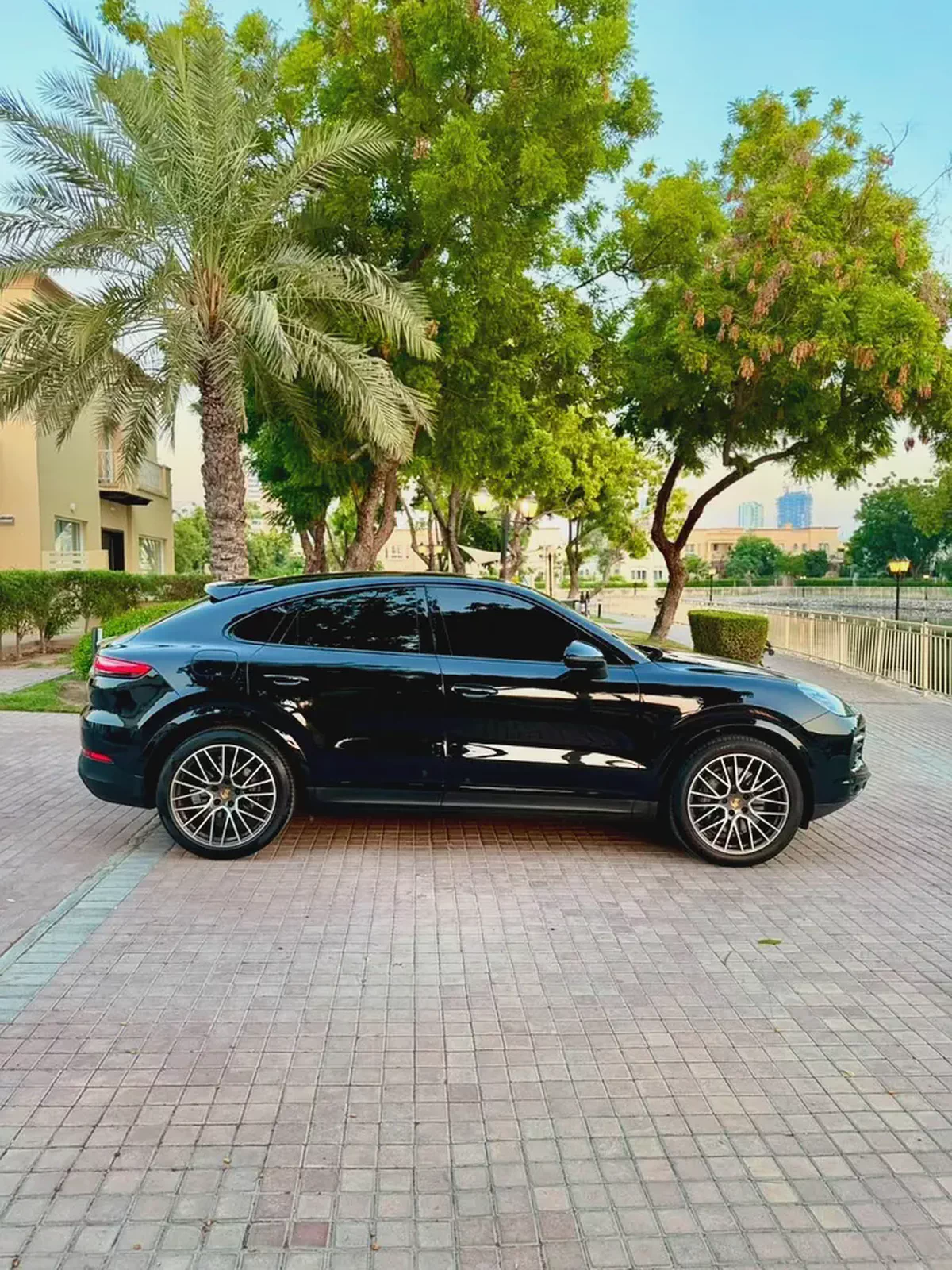 2021 Cayenne S Coupe, GCC Specs, perfect condition-9-9