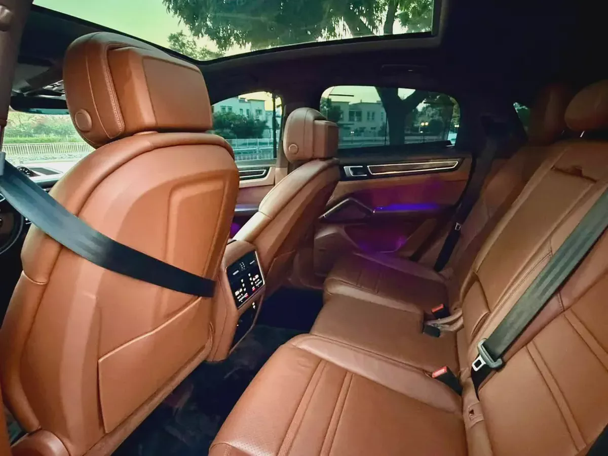 2021 Cayenne S Coupe, GCC Specs, perfect condition-5-5