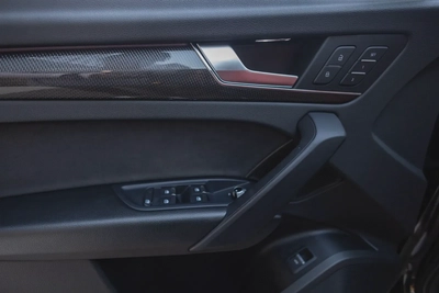 Audi SQ5 2023-5