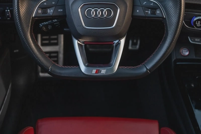 Audi SQ5 2023-12