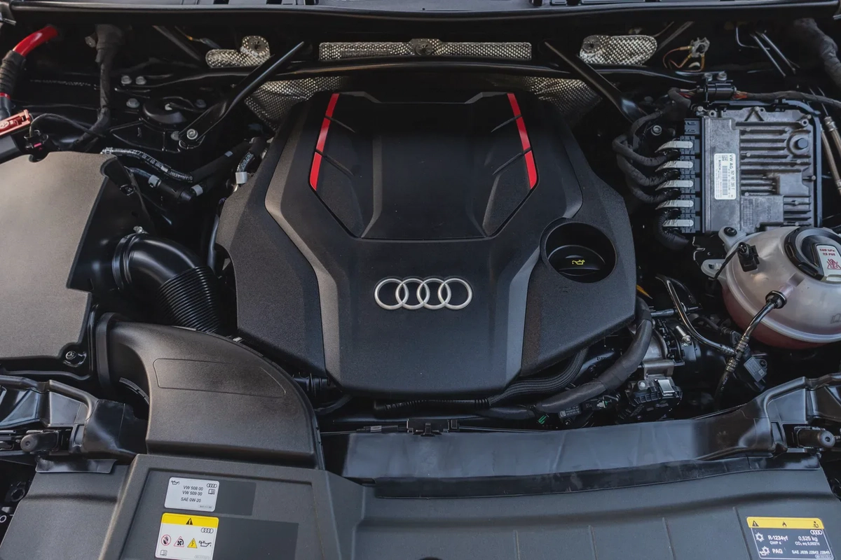 Audi SQ5 2023-13-13