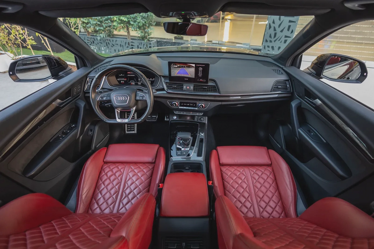 Audi SQ5 2023-10-10