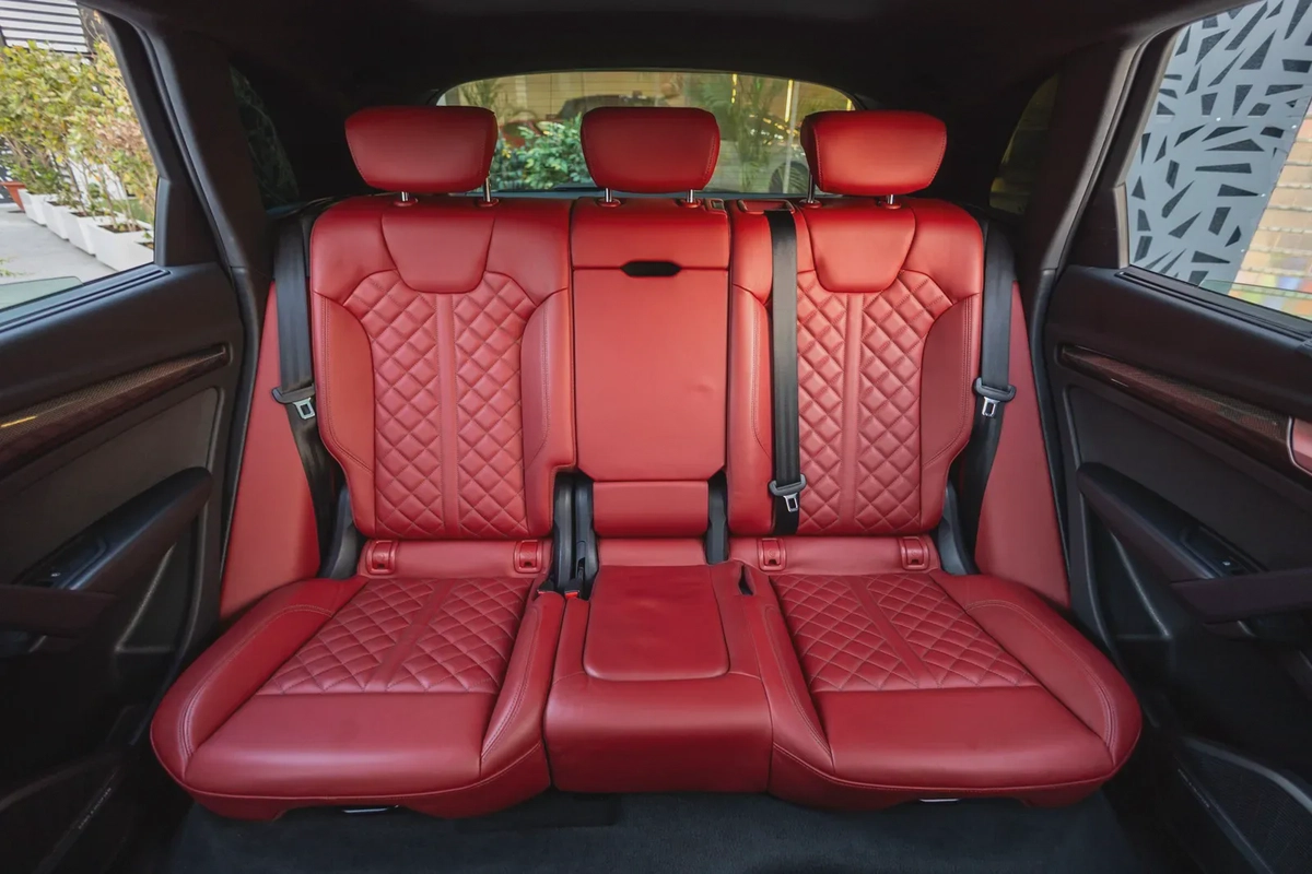 Audi SQ5 2023-11-11
