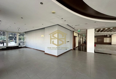 FULL FLOOR FOR RENT IN VOCO DUBAI, SHEIKH ZAYED ROAD-9