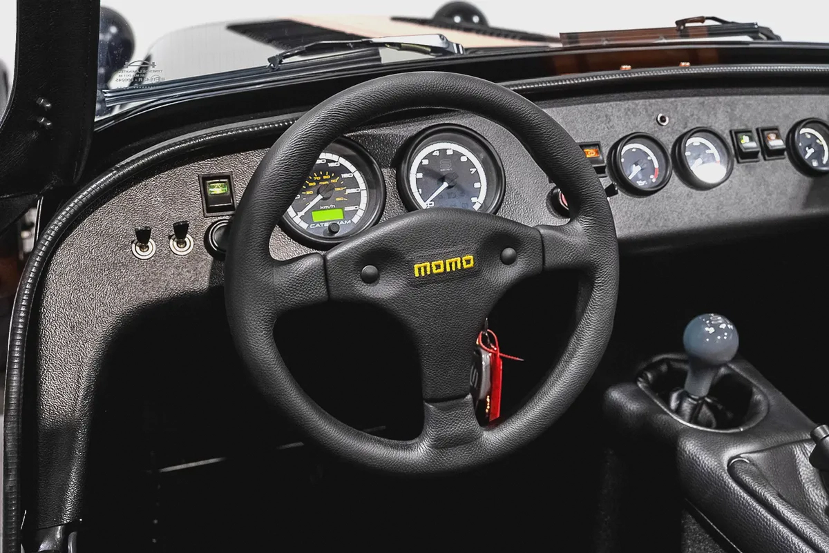 CASH ONLY: 239,000 AED | 2025 Caterham 360S / Perfect Entry-Level Caterham / Caterham Warranty-6-6