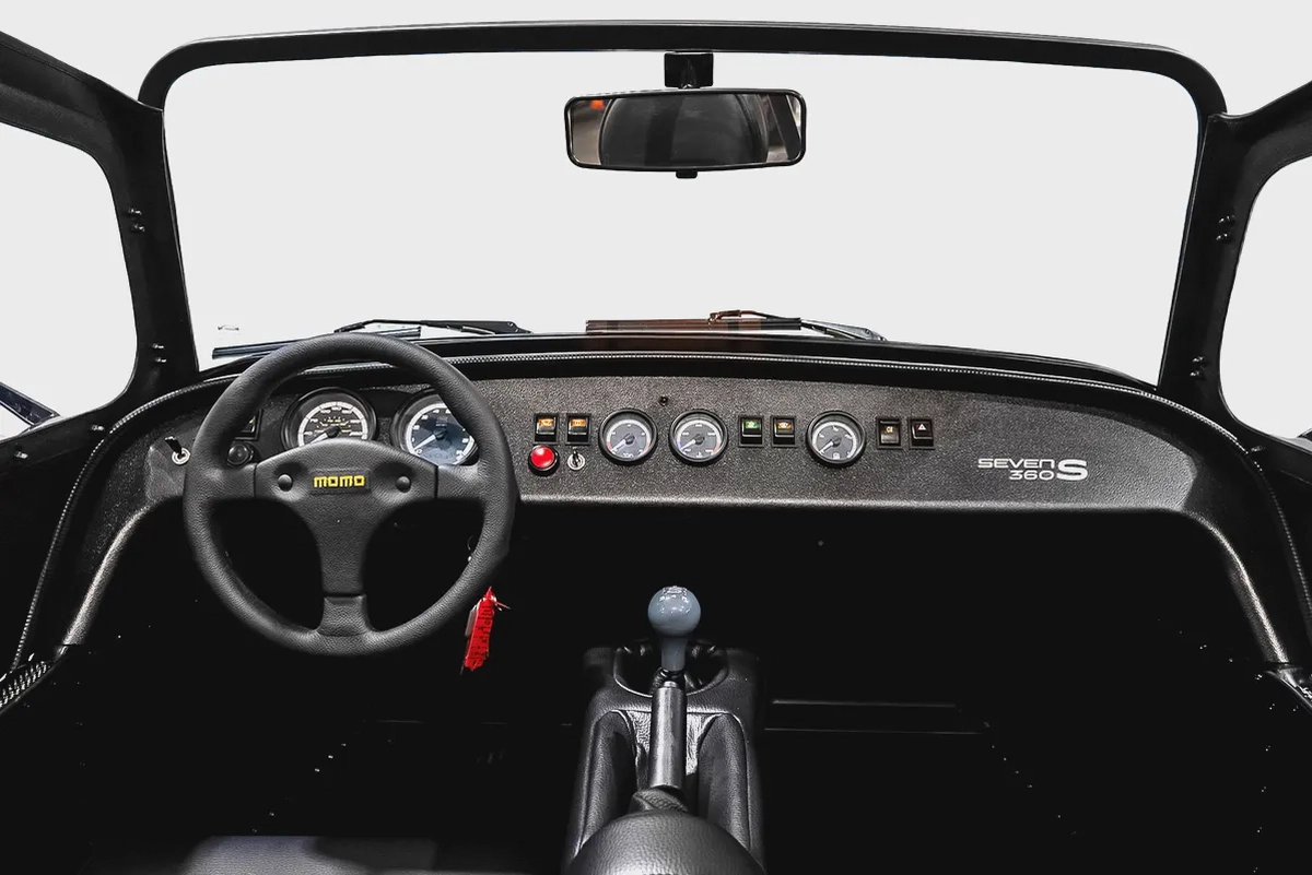 CASH ONLY: 239,000 AED | 2025 Caterham 360S / Perfect Entry-Level Caterham / Caterham Warranty-7-7