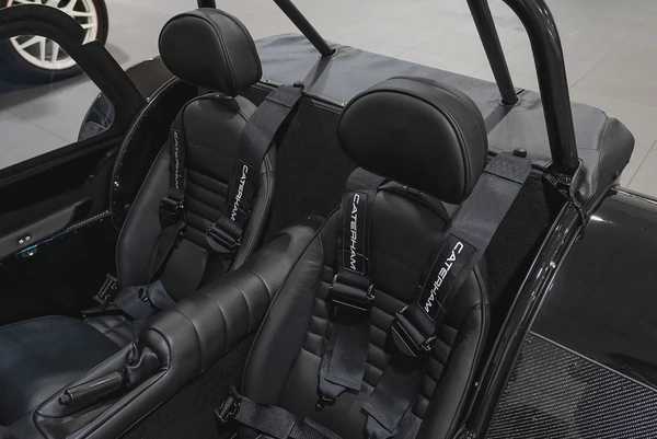 CASH ONLY: 239,000 AED | 2025 Caterham 360S / Perfect Entry-Level Caterham / Caterham Warranty
