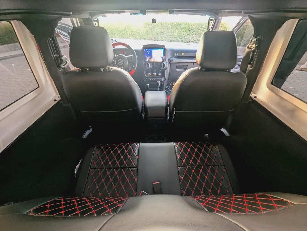 Jeep Wrangler Sport 2015 GCC Specs - Well Maintained And Fully Modded Very Clean Low KM SUV