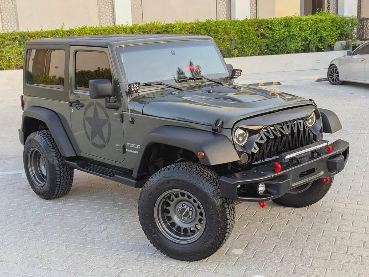 Jeep Wrangler Sport 2015 GCC Specs - Well Maintained And Fully Modded Very Clean Low KM SUV