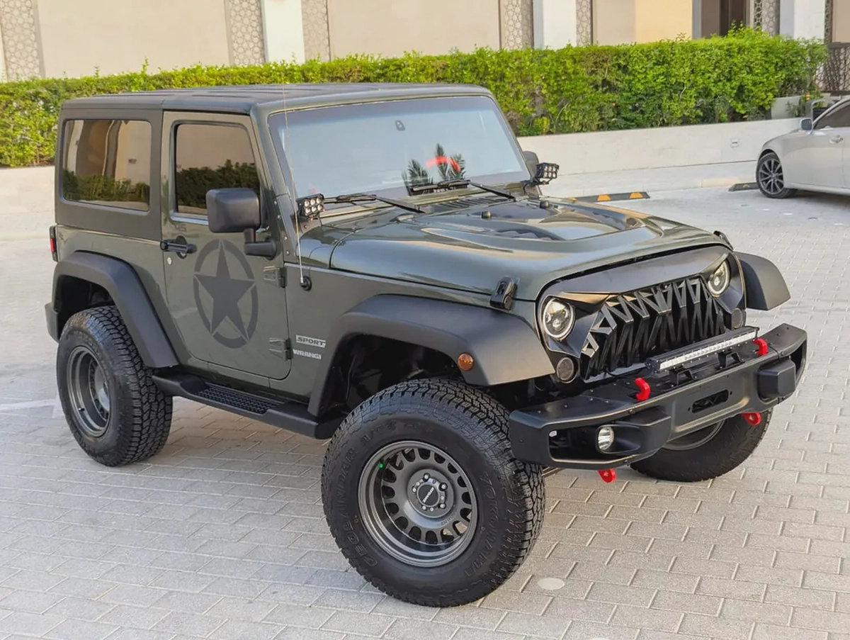 Jeep Wrangler Sport 2015 GCC Specs - Well Maintained And Fully Modded Very Clean Low KM SUV