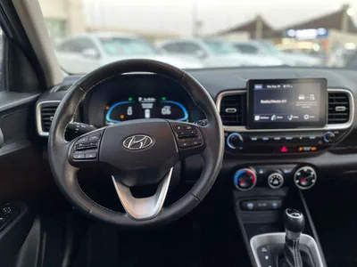 For sale Hyundai Venue I (Indian Market) Facelift, 1.0 l, 2023 in UAE, Sharjah-11