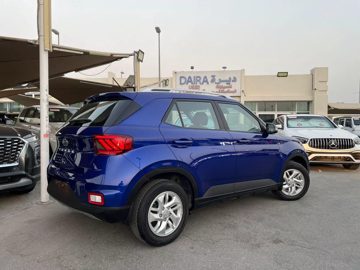 For sale Hyundai Venue I (Indian Market) Facelift, 1.0 l, 2023 in UAE, Sharjah-18-18