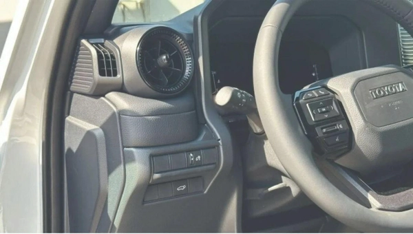 Toyota Prado 2.7L Petrol Limited 6A/T 2025
