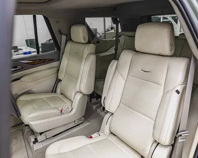 CADILLAC ESCALADE SPORT PLATINUM - 2022 - GCC - AL GHANDI WARRANTY AND SERVICE CONTRACT-13