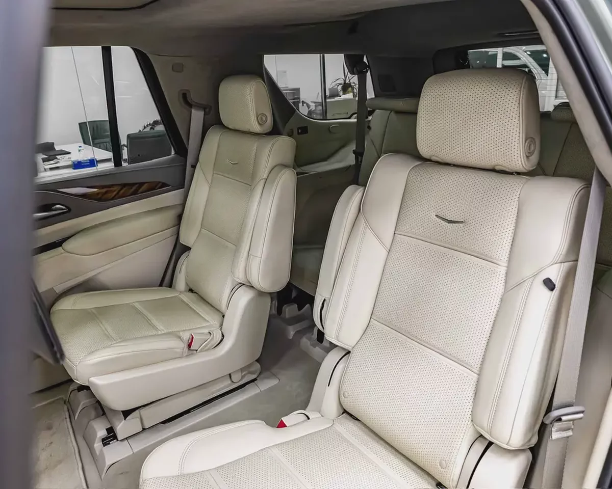CADILLAC ESCALADE SPORT PLATINUM - 2022 - GCC - AL GHANDI WARRANTY AND SERVICE CONTRACT-13-13