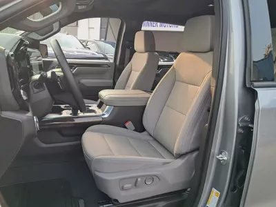 GMC Sierra Elevation | GCC Specs Accident Free Under Warranty Very Well Maintained-9