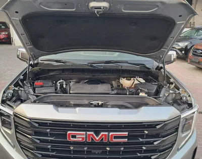 GMC Sierra Elevation | GCC Specs Accident Free Under Warranty Very Well Maintained-17