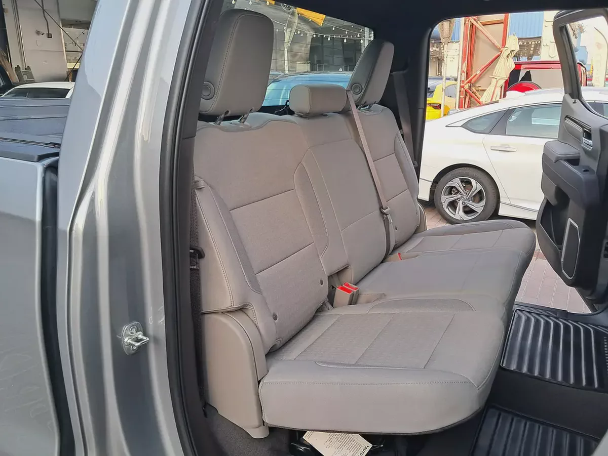 GMC Sierra Elevation | GCC Specs Accident Free Under Warranty Very Well Maintained-13-13