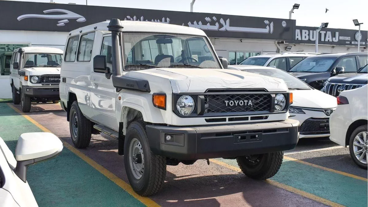 Toyota Land Cruiser 70 LC 78 HARDTOP 4.0L AT LC78  4.0L Double Tank Auto Transmission