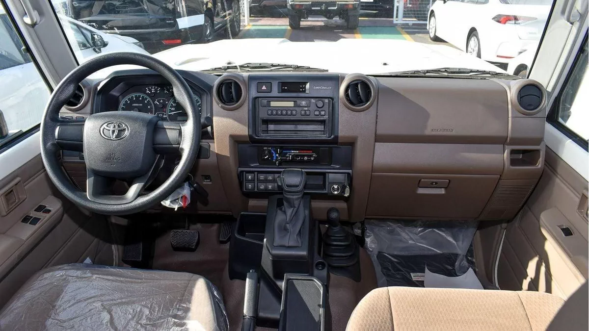 Toyota Land Cruiser 70 LC 78 HARDTOP 4.0L AT LC78  4.0L Double Tank Auto Transmission-4-0