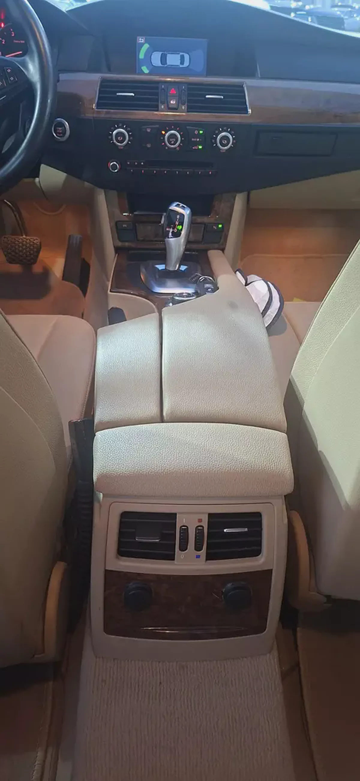 BMW 5-Series 523i 2010 | GCC Specs super clean car with M KIT-11-11