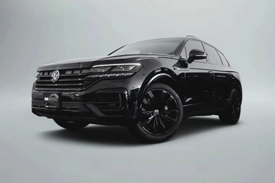 2023 Volkswagen Touareg R-Line - GCC Specs - Like New!-4