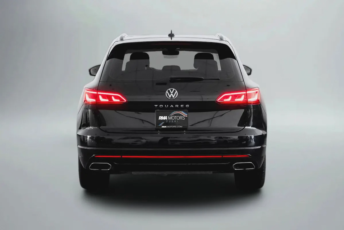 2023 Volkswagen Touareg R-Line - GCC Specs - Like New!-3-3