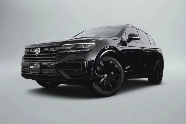 2023 Volkswagen Touareg R-Line - GCC Specs - Like New!