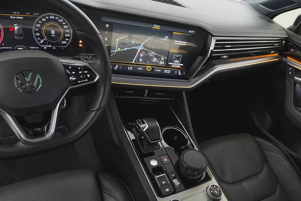 2023 Volkswagen Touareg R-Line - GCC Specs - Like New!-8-8
