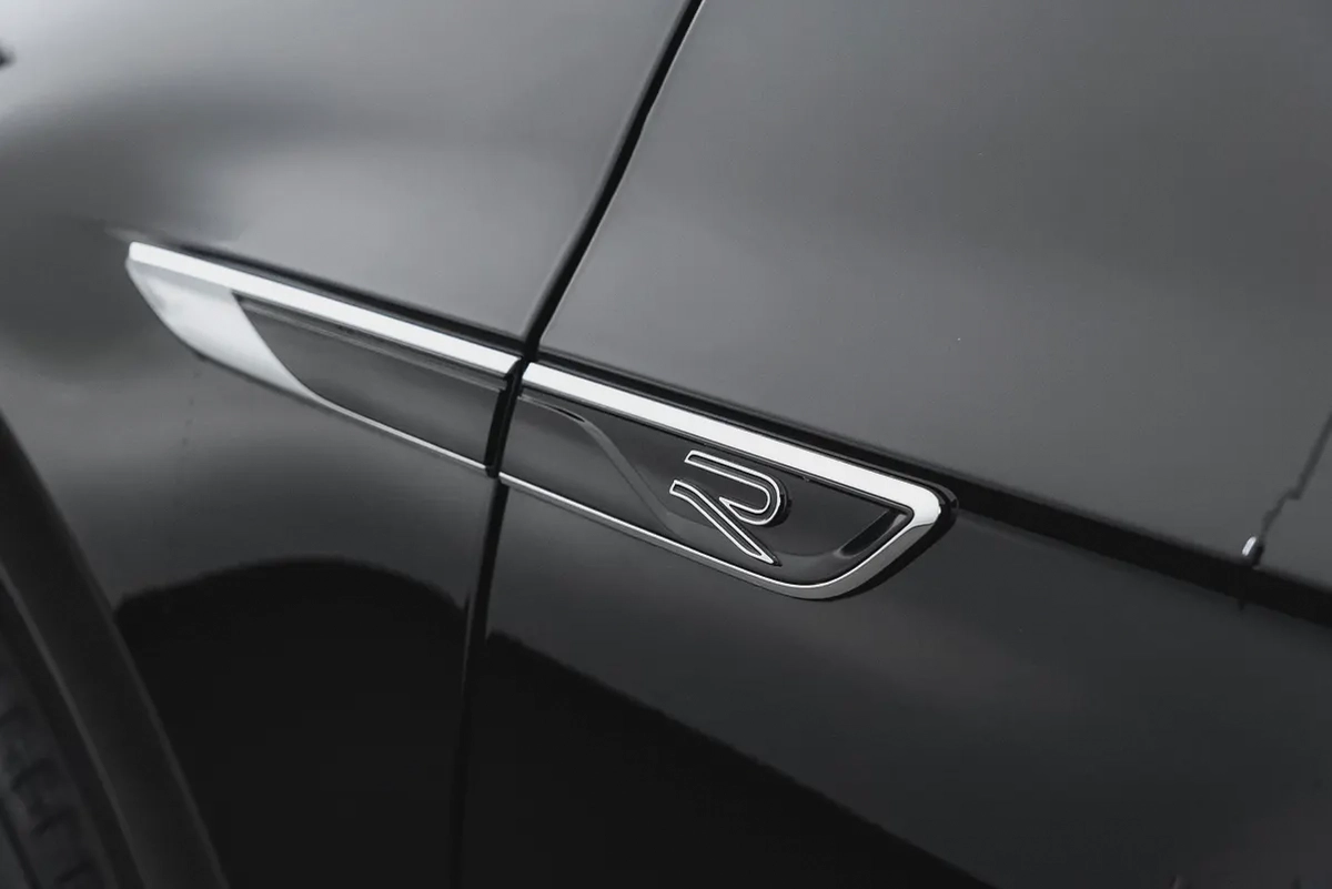 2023 Volkswagen Touareg R-Line - GCC Specs - Like New!-14-14
